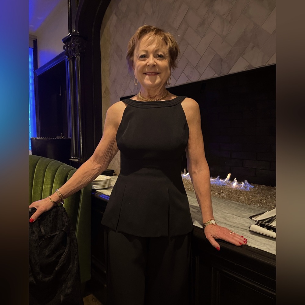 Meet your Posher, Cynthia